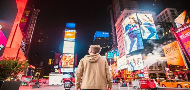 أسعار إعلانات الطرق في السعودية