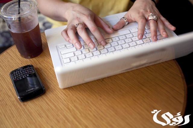 الحكومة الإماراتية تحذر الباحثين عن عمل من عقود العمل الوهمية الحكومة الإماراتية تحذر الباحثين عن عمل من عقود العمل الوهمية