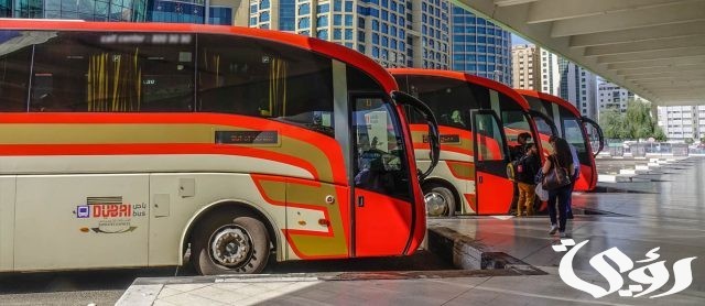 عاصفة الإمارات: تعليق رحلات الحافلات في دبي مؤقتا