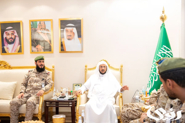 وزير الشؤون الإسلامية يستقبل وفداً من إدارة الشؤون الدينية بالقوات المسلحة وزير الشؤون الإسلامية يستقبل وفداً من إدارة الشؤون الدينية بالقوات المسلحة