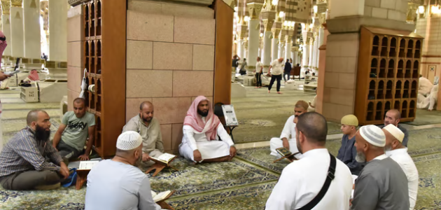 وكالة المسجد النبوي تكثّف التوعية الميدانية لتعزيز تجربة ضيوف الرحمن بعد مناسك الحج