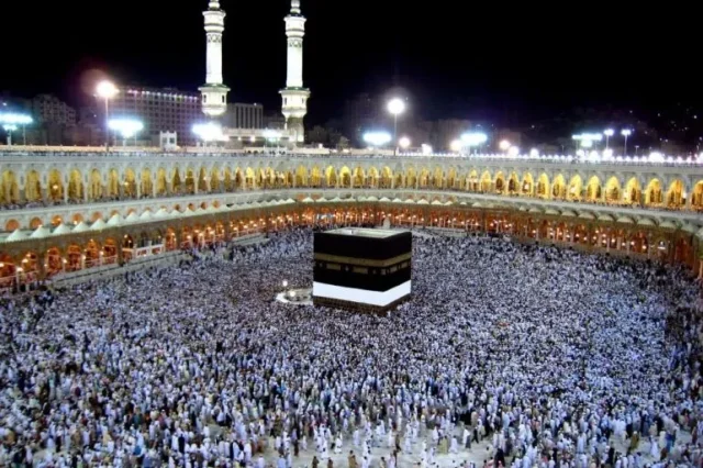 كم راتب المطوف مهام و مميزات عمل المطوف كم راتب المطوف مهام و مميزات عمل المطوف