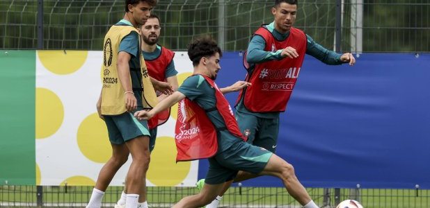 رونالدو ورفاقه يتطلعون للثأر من سلوفينيا والمضي قدماً