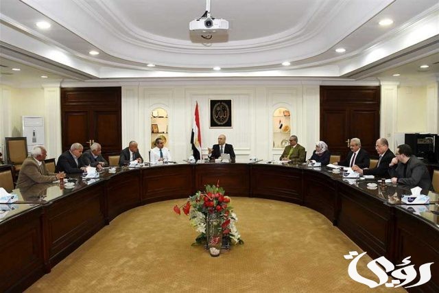 وزير الإسكان الجديد يعقد أول اجتماعاته مع مسؤولي القطاعات وينقل لهم تكليفات الرئيس وزير الإسكان الجديد يعقد أول اجتماعاته مع مسؤولي القطاعات وينقل لهم تكليفات الرئيس