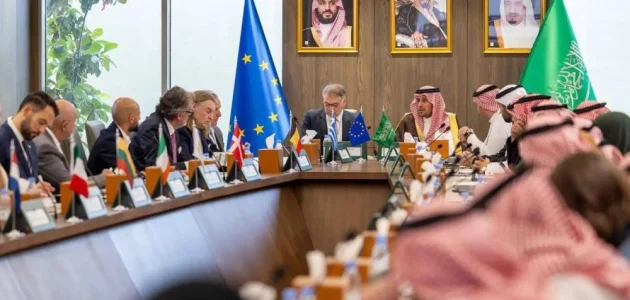 حوالي 52 مليار دولار.. لتعزيز المكاسب والعلاقات الثنائية للتجارة الدولية لعام 2024 م