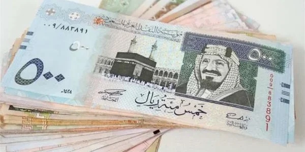 سعر الريال السعودي ينخفض في أخر التعاملات في البنوك أمام الجنيه المصري