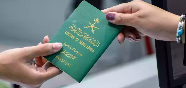 تنبيه هام وعاجل من الجوازات السعودية للمقيمين بشأن تأشيرة الزيارة المفردة والمتعددة
